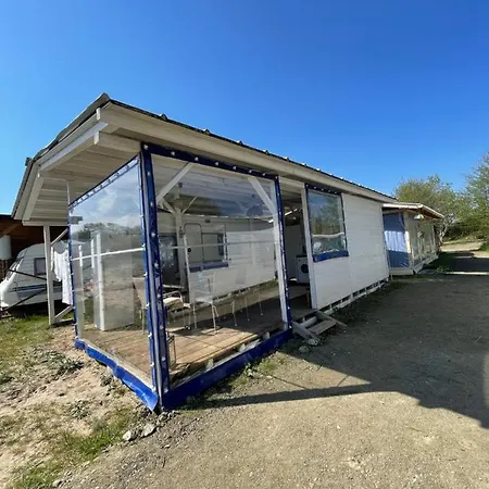 Sea Caravan On The 키텐