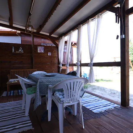 Sea Caravan On The 캠프장