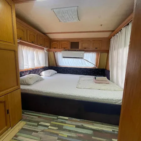 Sea Caravan On The Китен